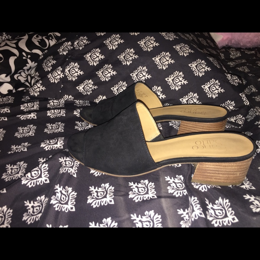 black slip on "heels" 🖤
